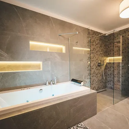 Visore - Sofia Apartment *